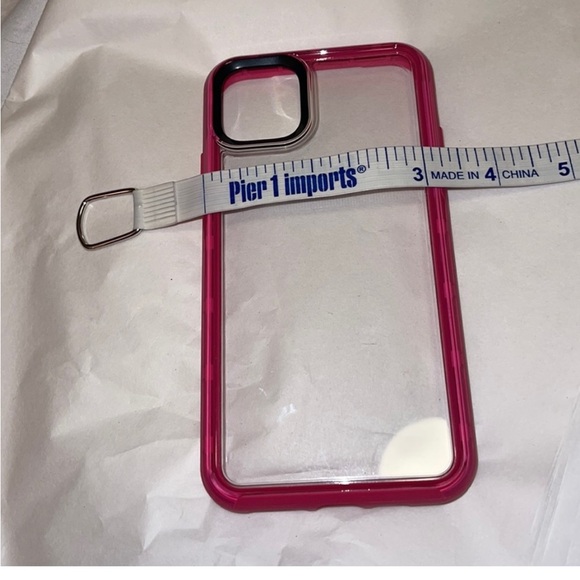 OtterBox case. iPhone 11 Pro Max - Picture 3 of 5